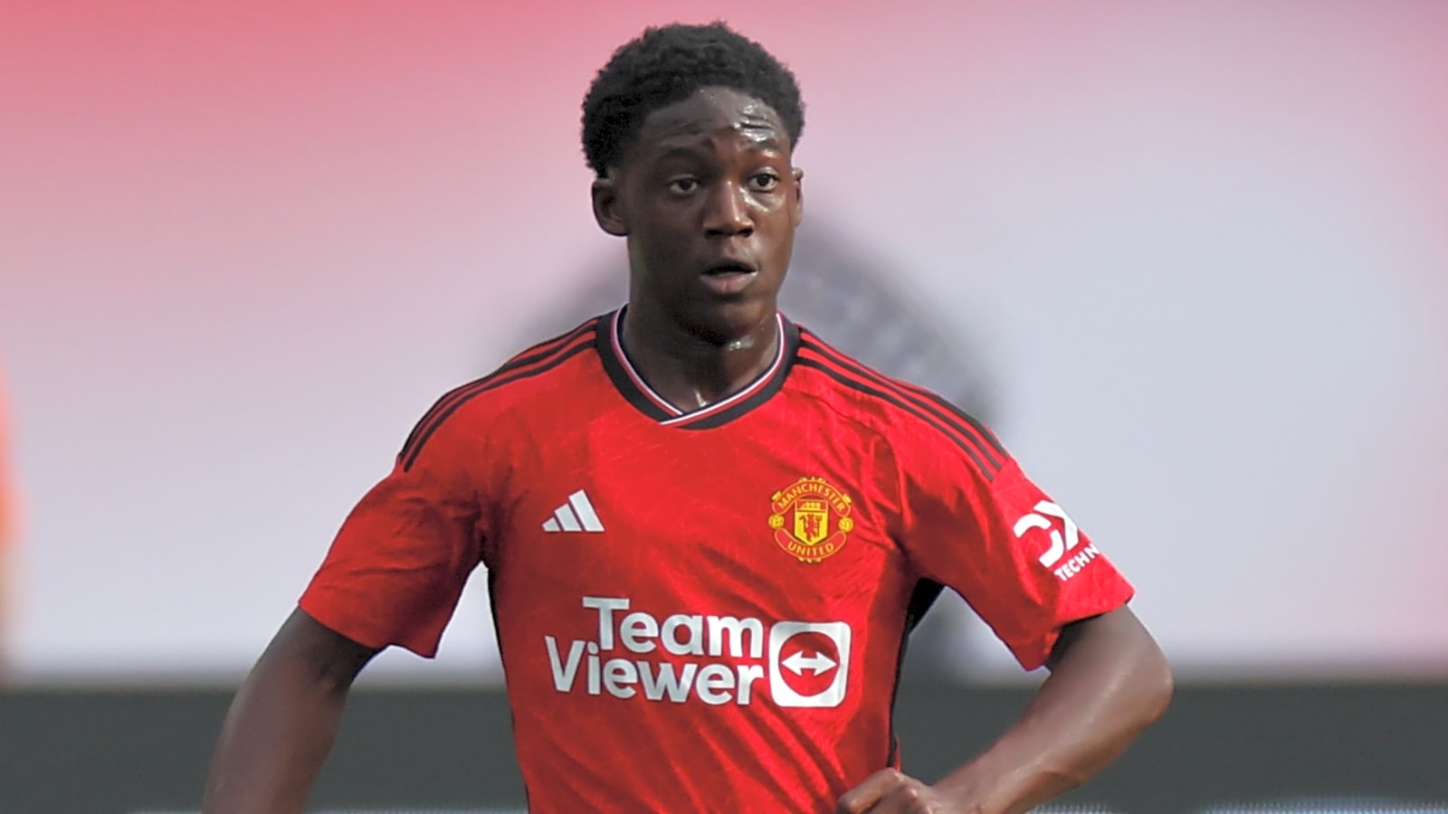 Manchester United called out for ineffective handling of sidelined star; Alex Ferguson lesson to be had
