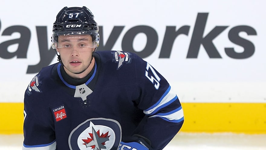Jets recall AHL All-Star Elias Salomonsson