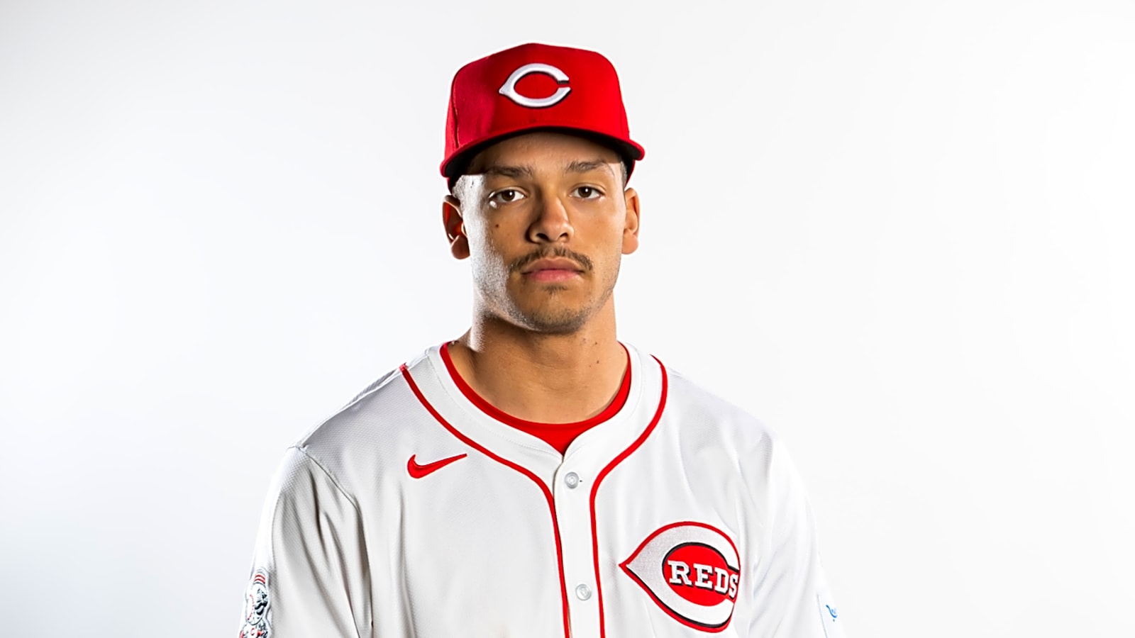 Chase Burns strikes out side vs. Yankees in MLB debut