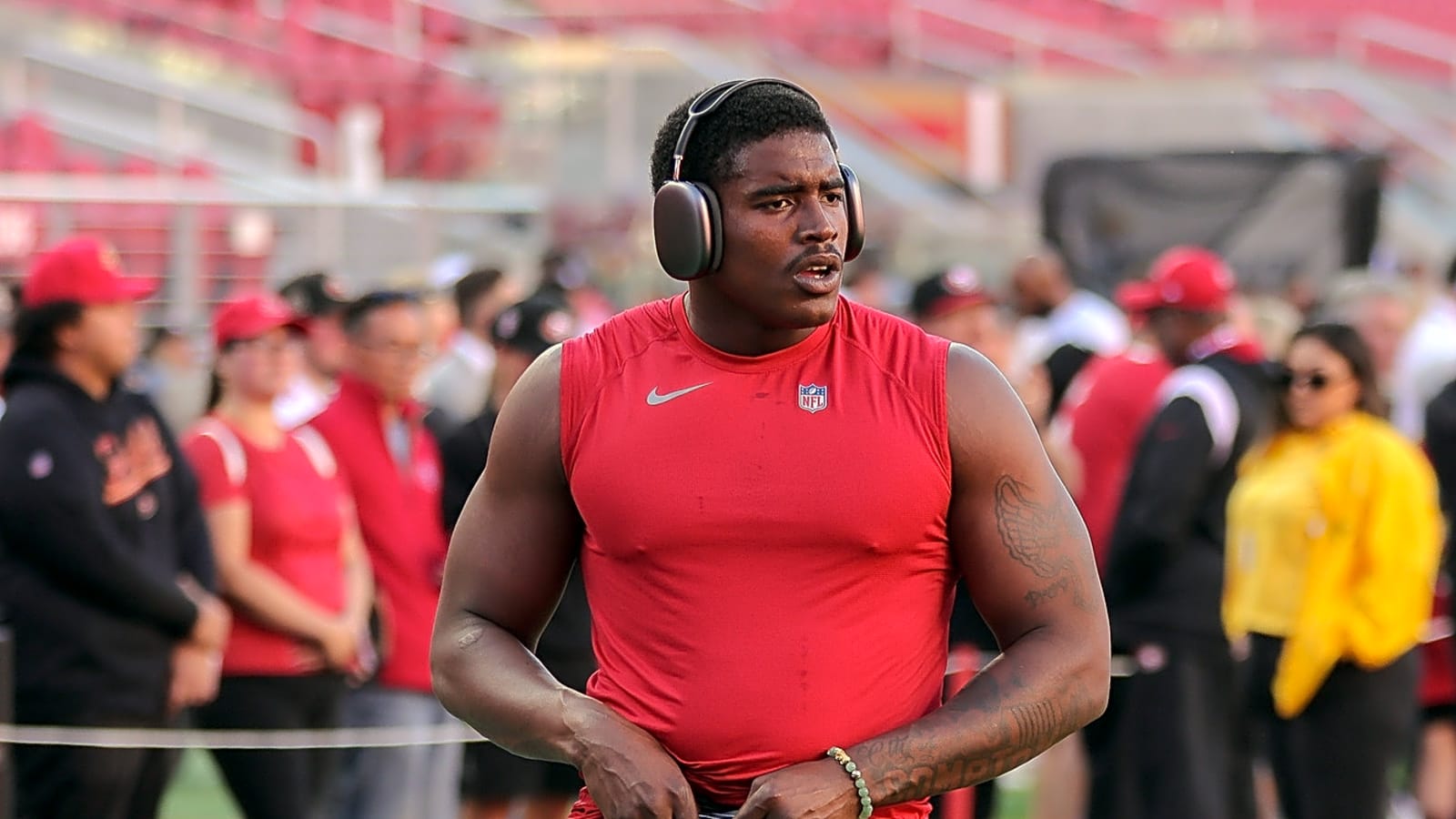 Commanders place DE Drake Jackson on IR