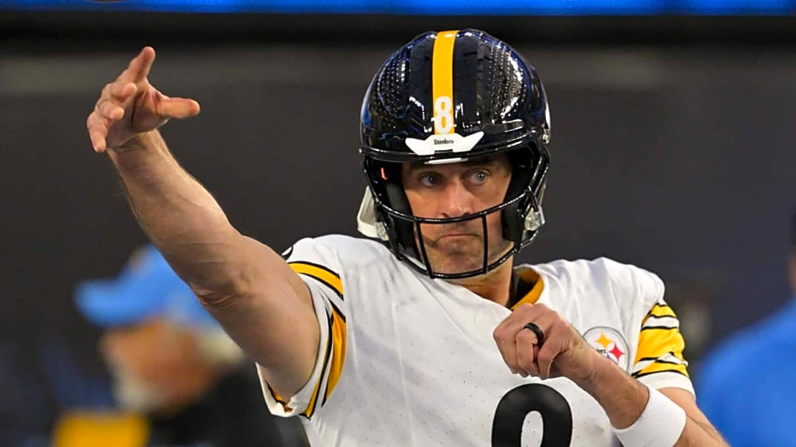 Aaron Rodgers Discusses Building Connections with Steelers’ Receivers