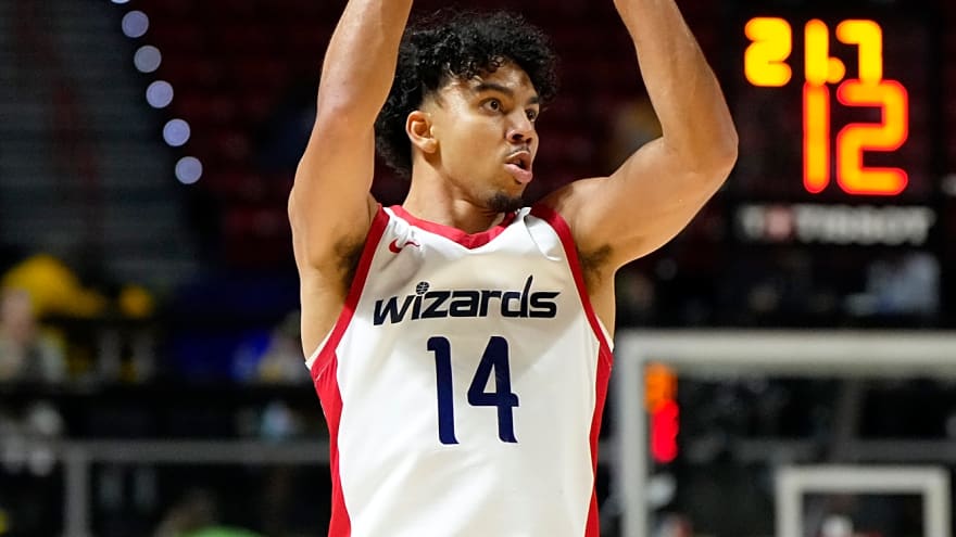 Timberwolves Sign Jules Bernard To Two-Way Deal