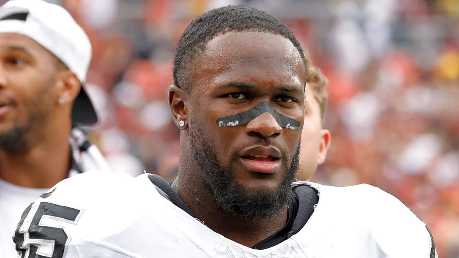 LB Devin White Signing With Lions