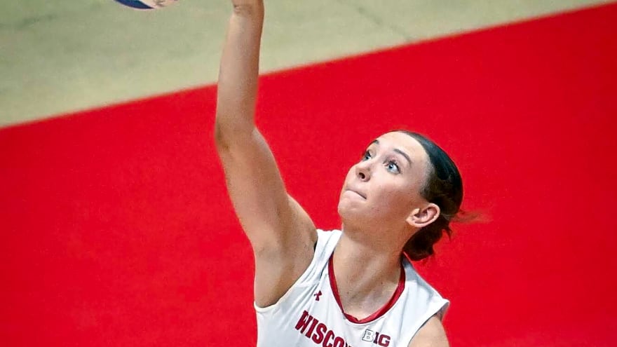 2 Wisconsin Badgers freshmen enter transfer portal following heartbreaking defeat to Kentucky