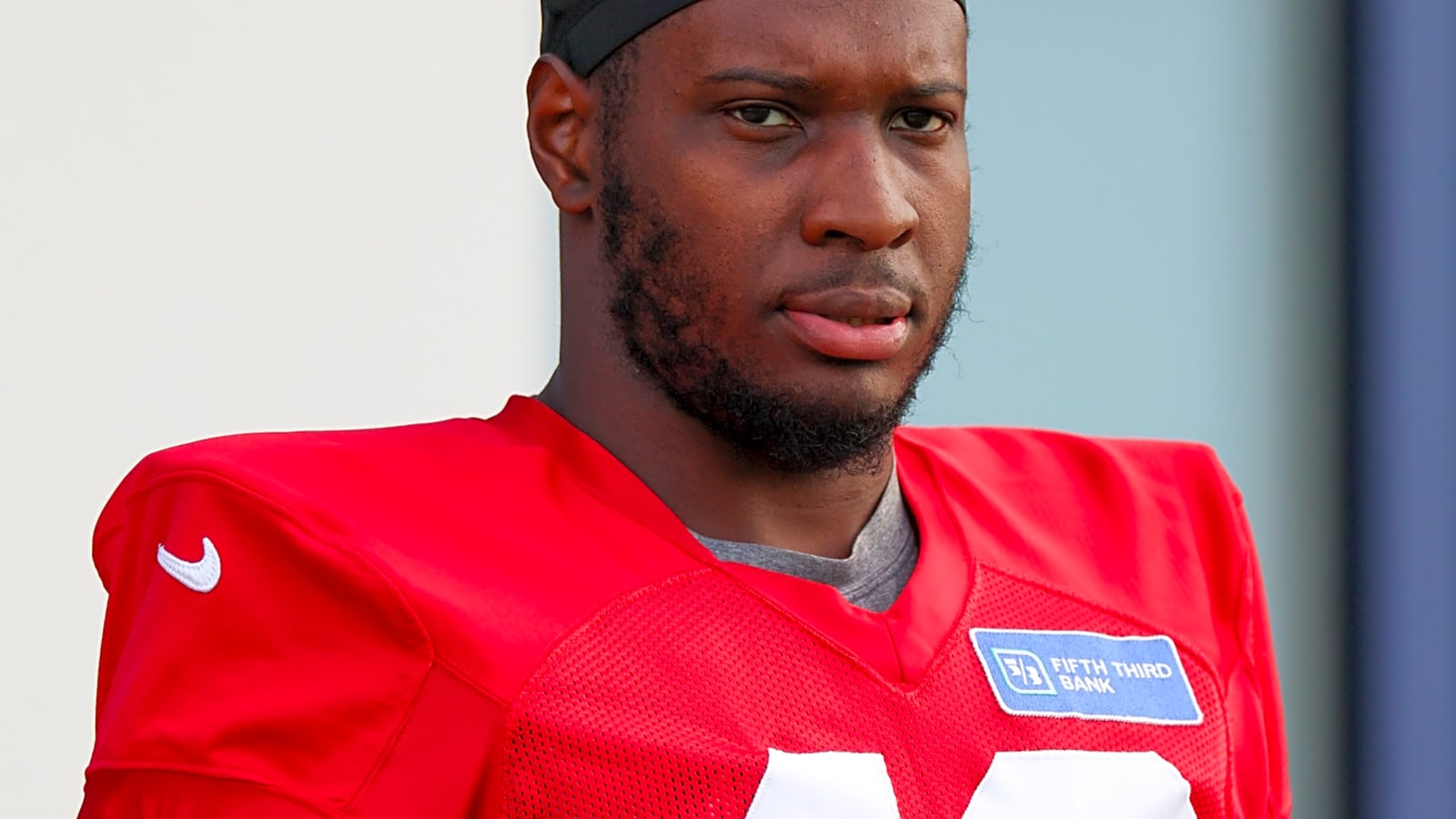Bucs Waive OLB Chris Braswell, Trim Roster To 53