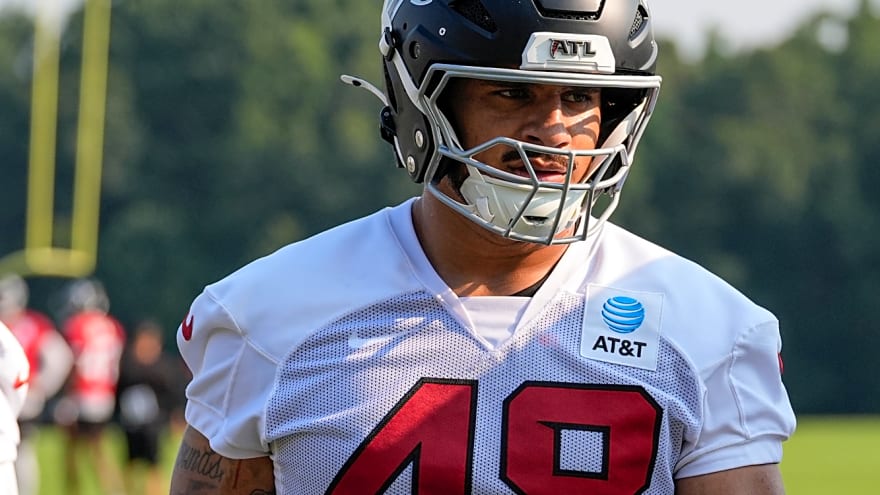 Falcons Signing DE Bralen Trice To Practice Squad