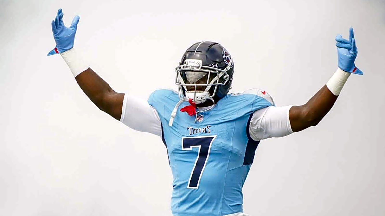 Titans place LB Oluwafemi Oladejo on IR
