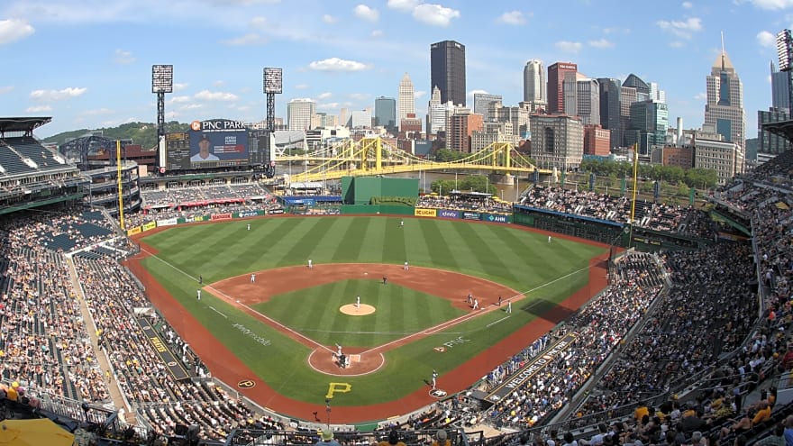 Pressure is on Pirates after Kyle Schwarber flirtation