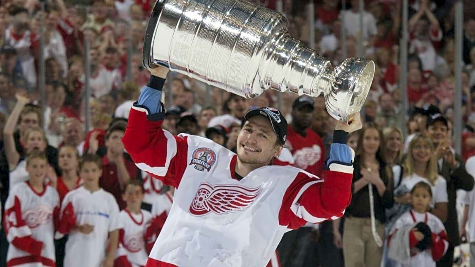 NHL Notebook: Red Wings to retire Fedorov’s No. 91, a new contender emerges to buy Penguins