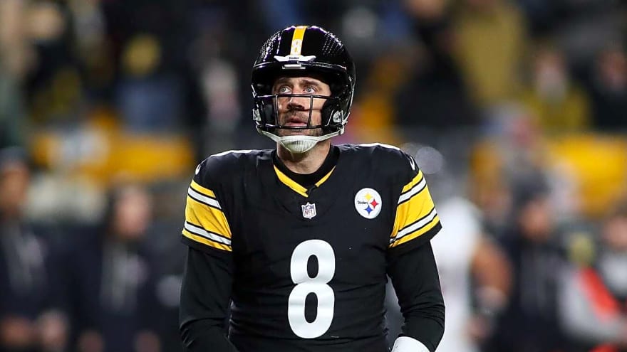 Steelers' Aaron Rodgers did this for Colts' Daniel Jones after injury