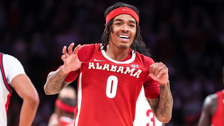 Philon, Holloway shine as Alabama beats St. John's