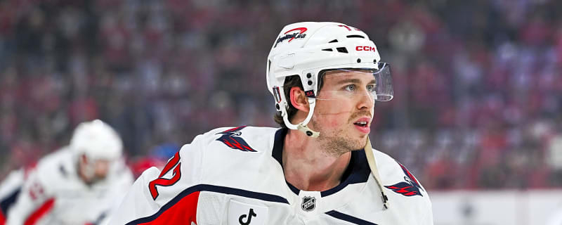 Capitals re-sign veteran forward to a two-year extension