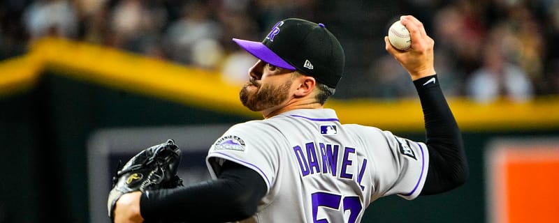 Pirates claim pitcher Dugan Darnell