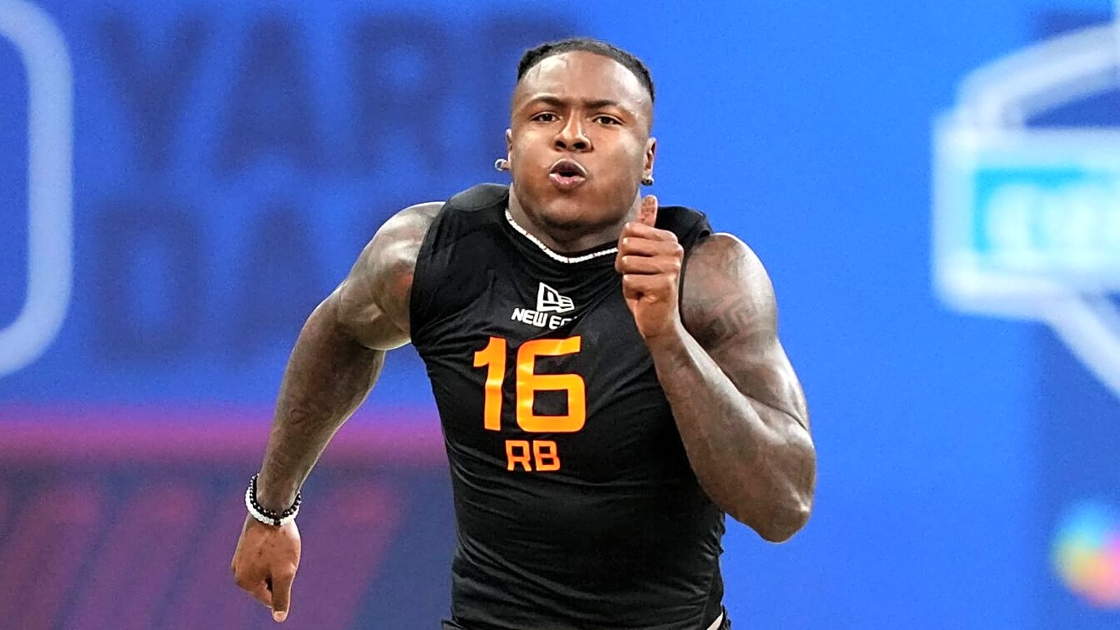 Steelers Rookie Makes Strong Derrick Henry, Dalvin Cook Claim