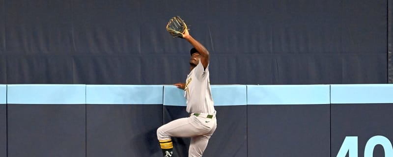 Canadian Denzel Clarke discusses his first big league season and the upcoming World Baseball Classic