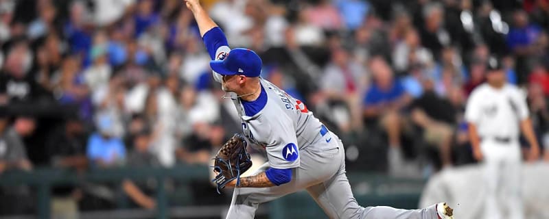 Cubs make immediate roster move after Taylor Rogers trade