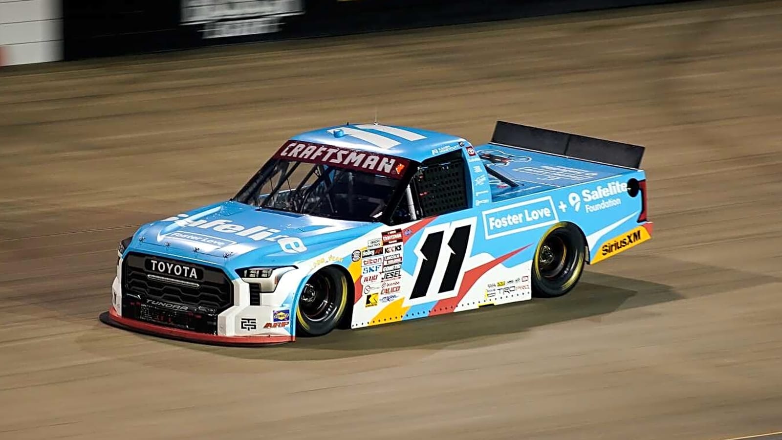 'Not comfortable': Kaden Honeycutt's lead over Layne Riggs chopped to 20 points after after Martinsville