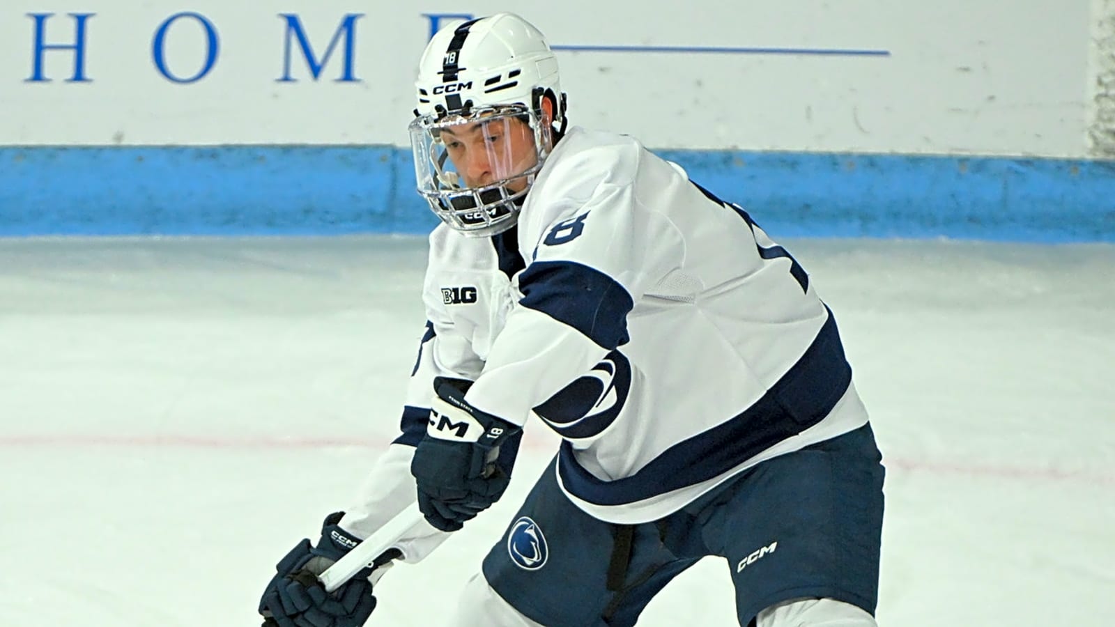 Predators sign Aiden Fink to entry-level contract