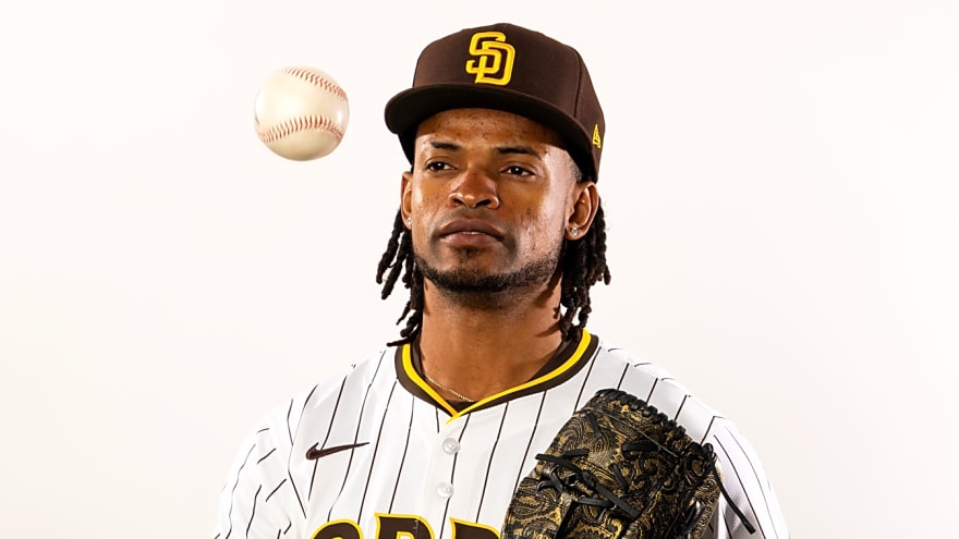 Padres to select top reliever prospect for MLB debut