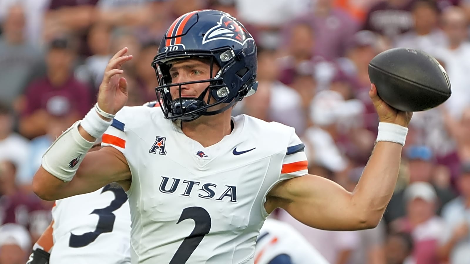 UTSA runs away from FIU, wins SERVPRO First Responder Bowl