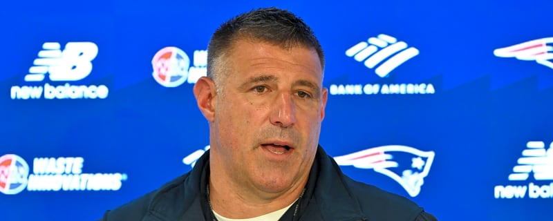 Mike Vrabel discusses Drake Maye's growth and A.J. Brown's arrival