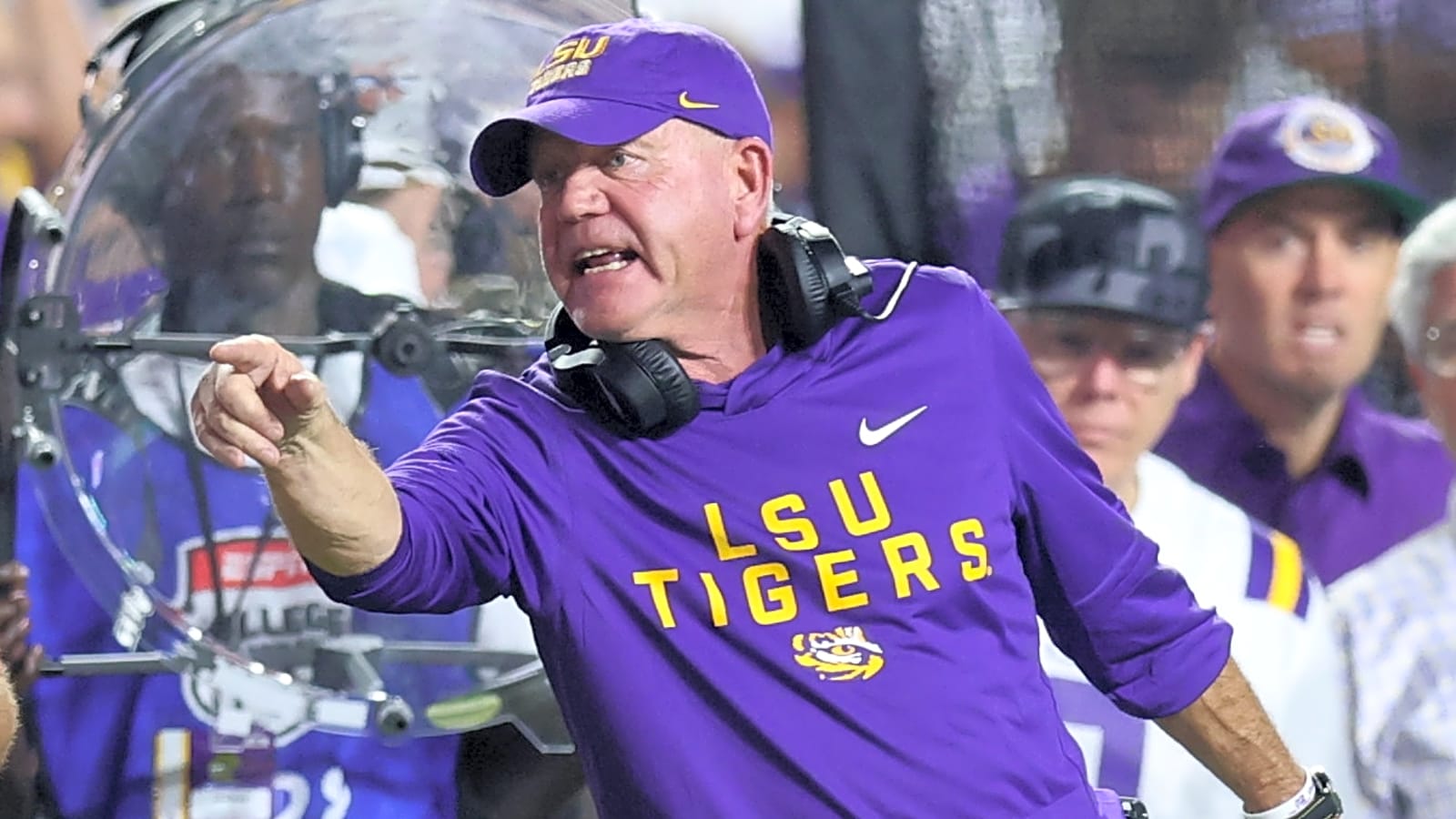 LSU HC Brian Kelly's hot seat even hotter after loss to Texas A&M