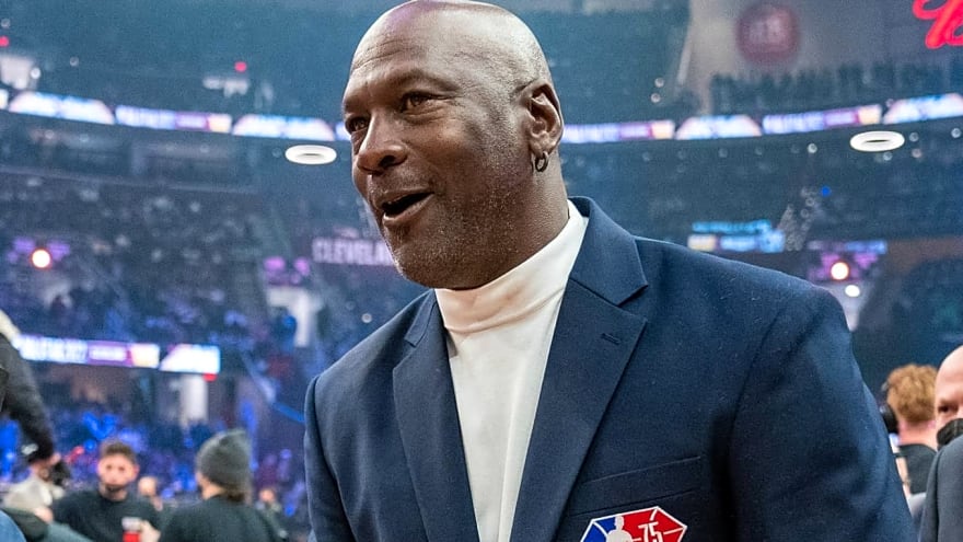 Ron Harper Hails Scottie Pippen As The Best Small Forward Ever, But Says Michael Jordan Is Still The GOAT