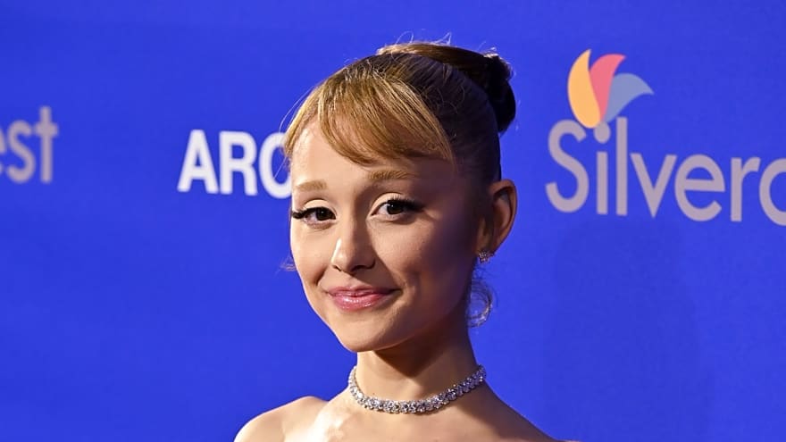 Ariana Grande announces 2026 summer tour