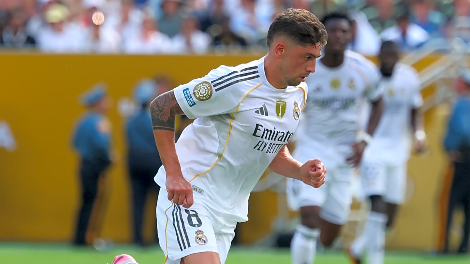 Real Madrid ready to sell high profile star; Manchester United on alert