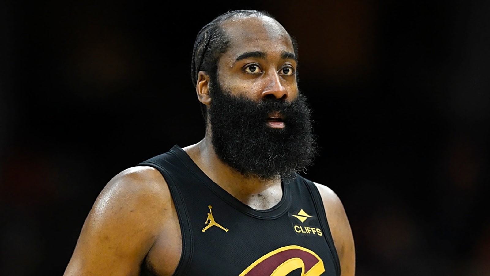 Cavaliers make playoff statement by throttling Knicks