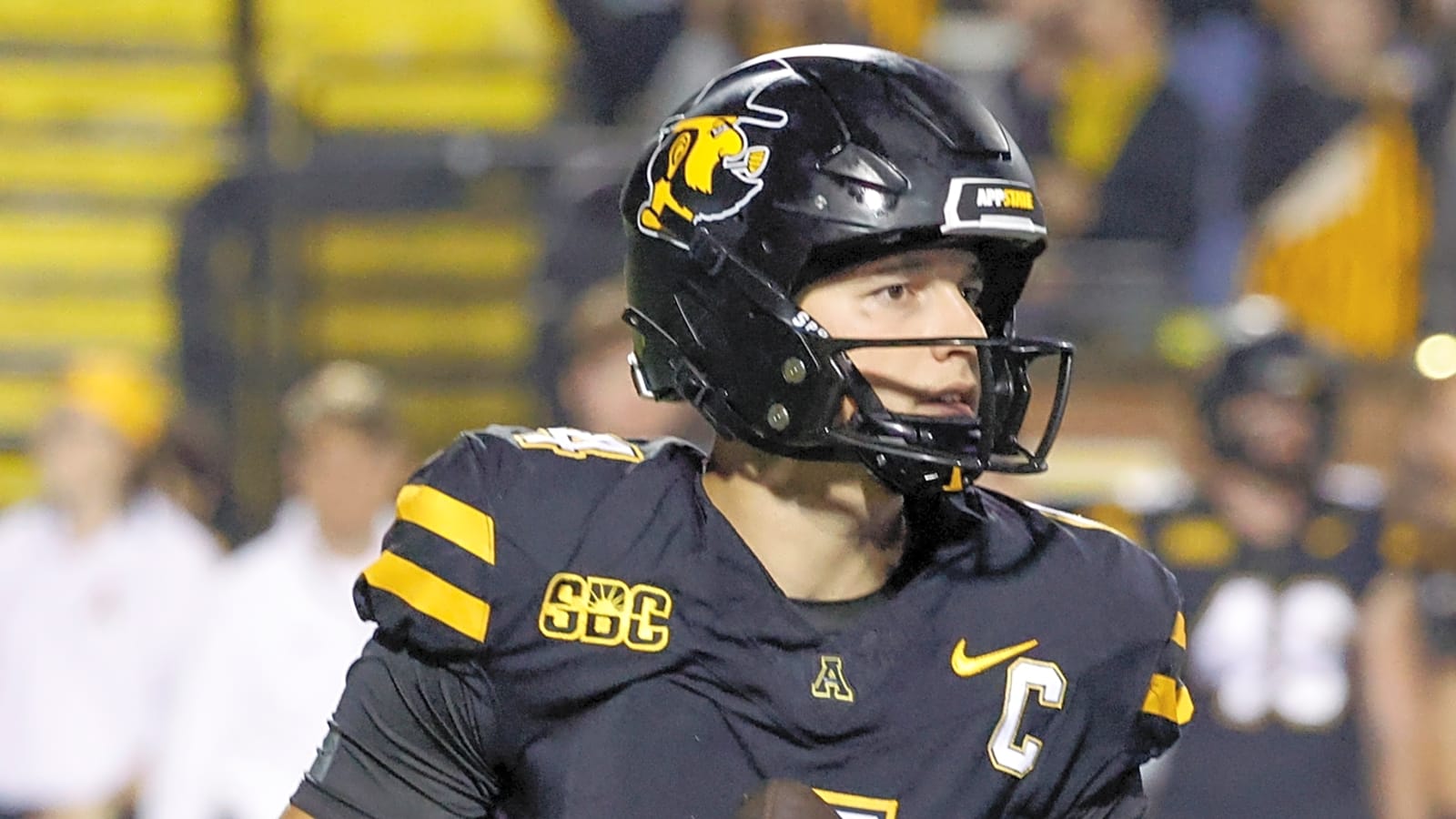 Tennessee finds Iamaleava's replacement in former UCLA QB