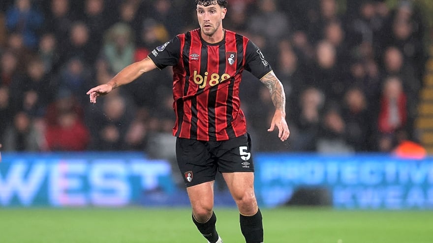 Premier League defender rejects new deal as Barcelona step up interest in 28-year-old