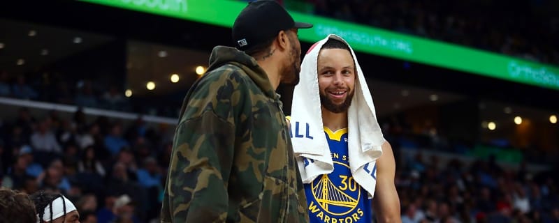 Steph Curry Trolls Gary Payton II With Savage Autograph Prank