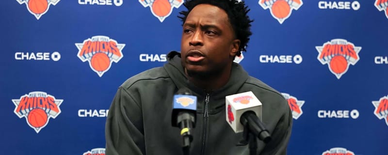 Anne Hathaway could not believe that Dakota Johnson doesn’t know who Knicks star OG Anunoby is