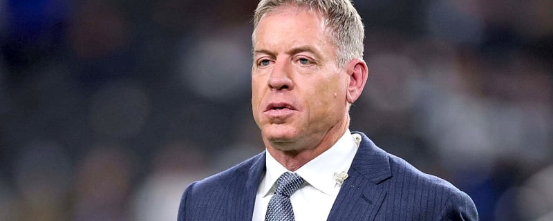 ‘No deal is…’ – Troy Aikman’s future at ESPN addressed after Joe Buck’s historic $108 million deal