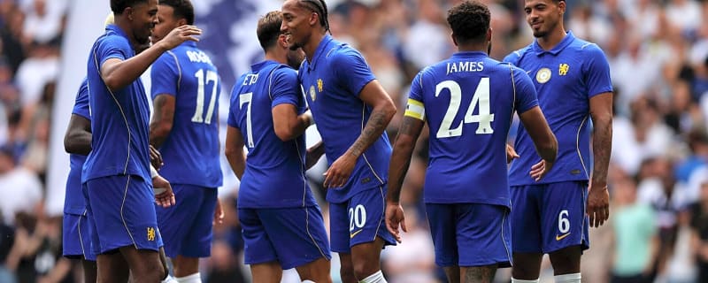 Chelsea player has been training with an injury, but he remains available for Xabi Alonso