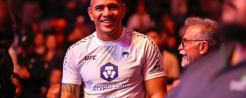 Paulo Costa attempts to hijack Alex Pereira’s predicted return fight with late call-out: ‘Put me in’