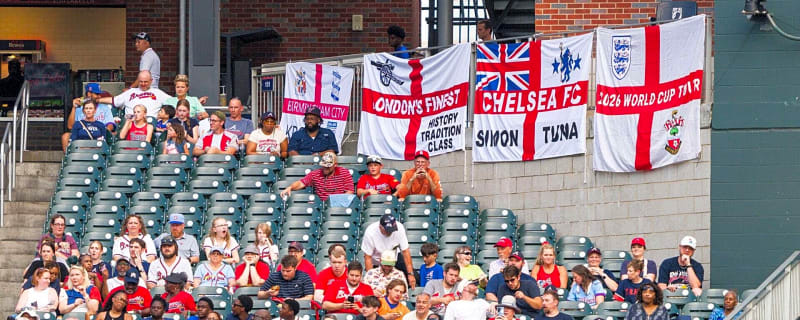 Baseball star responds after England fans take over and sing his name at MLB game