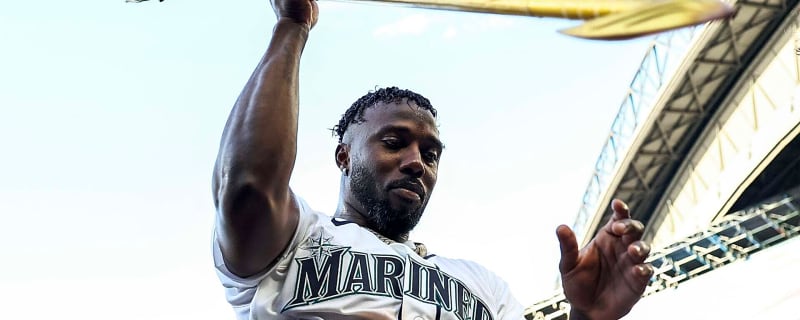 Randy Arozarena hits Cristiano Ronaldo’s legendary celebration after historic walk-off for the Mariners