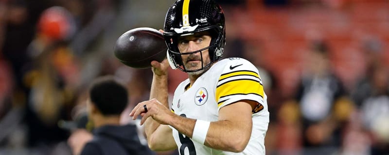 Bill Simmons completely disagrees with Skip Bayless’ comments on Aaron Rodgers