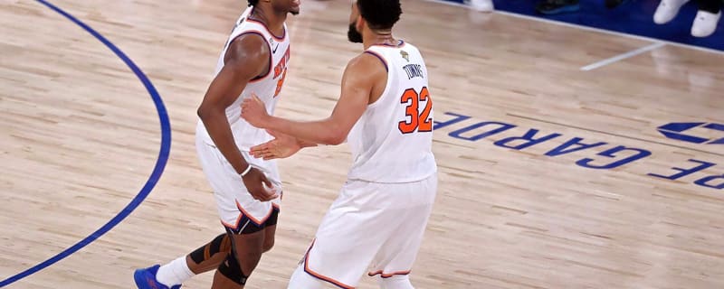 Mike Brown explains new roles for Karl Anthony-Towns and OG Anunoby in the Knicks offense