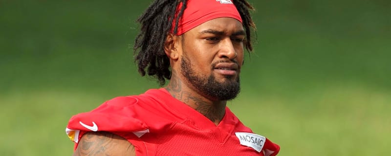 Chiefs make another trade amid potential concern about Josh Simmons before start of NFL season
