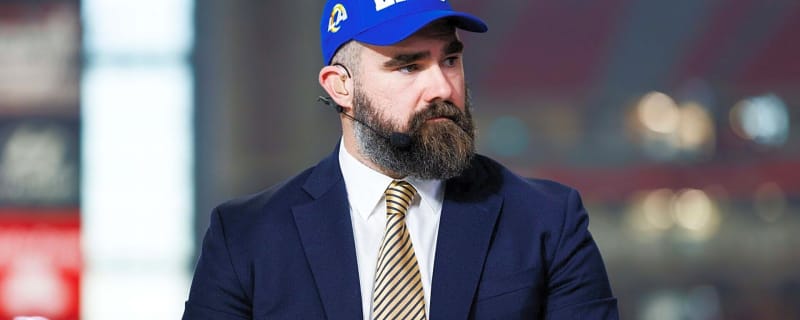 Jason Kelce, Wayne Gretzky and Russell Westbrook headline star-studded suite at Rams-Giants game