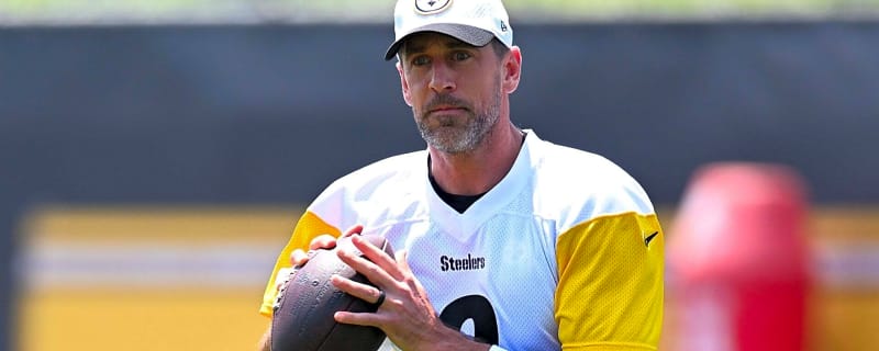 Aaron Rodgers takes fan out for ice cream with Steelers players after training camp session
