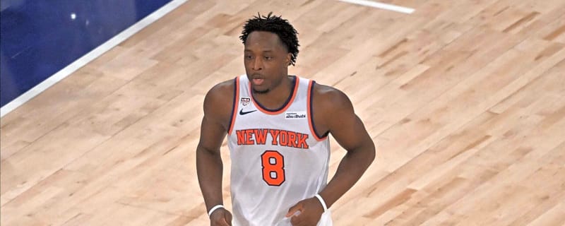 Watch OG Anunoby take over Times Square as Knicks fans recreate famous NBA Finals tip-in