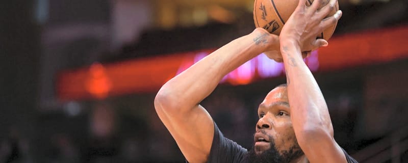 Kevin Durant Pleads for Embarrassing 2011 3-Point Contest Performance to Be Erased From History