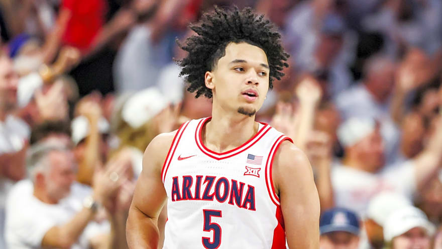 No. 2 Arizona polishes resume with blowout win over No. 6 Iowa State