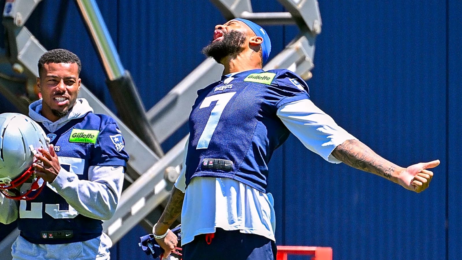 Patriots’ Mike Vrabel shares disappointing Carlton Davis injury update