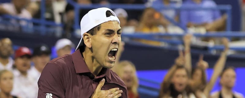'When a message reaches my girlfriend it is more worrying': Tabilo exposes tennis’ growing betting problem after facing abuse from gamblers