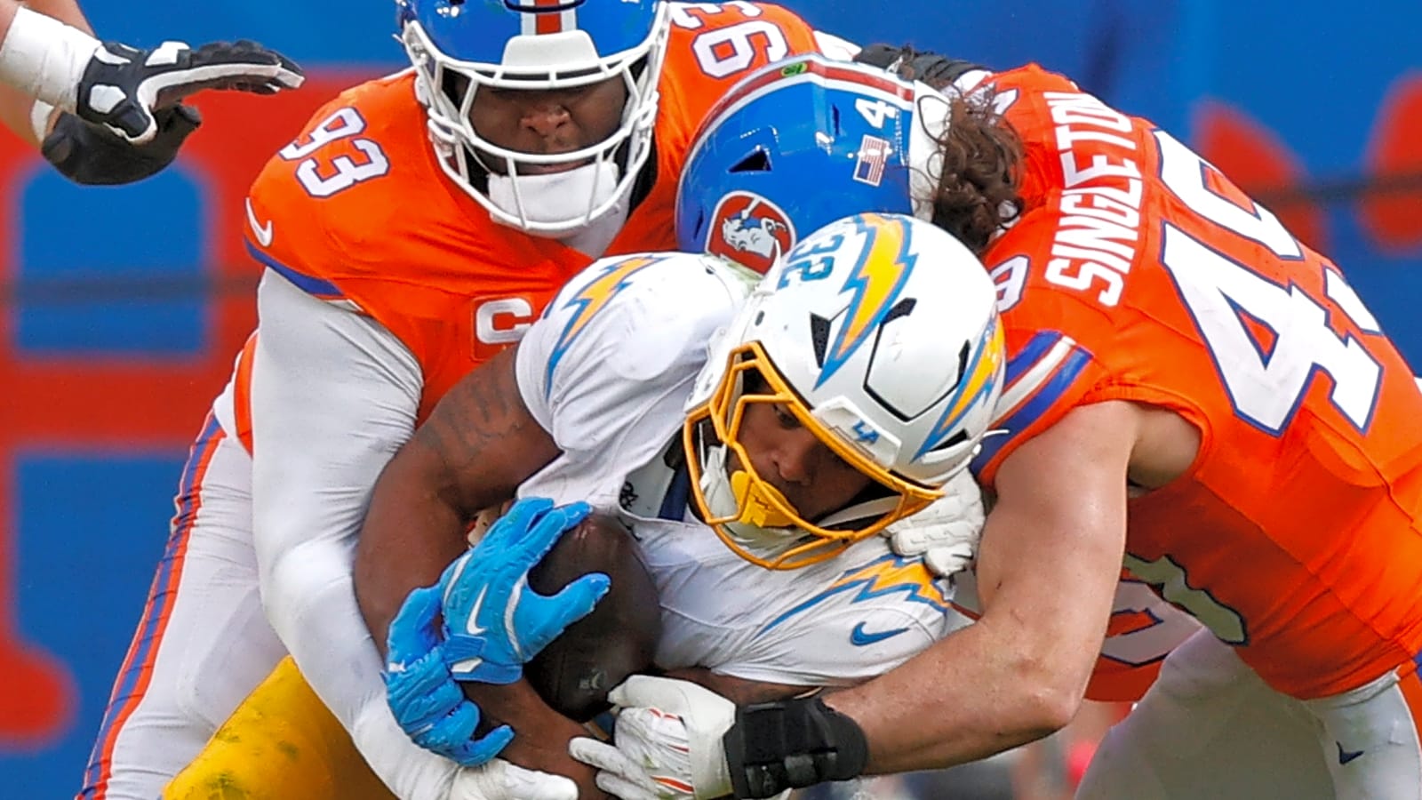 AFC Notes: Keenan Allen, Alex Singleton, Broncos, Chargers, Raiders